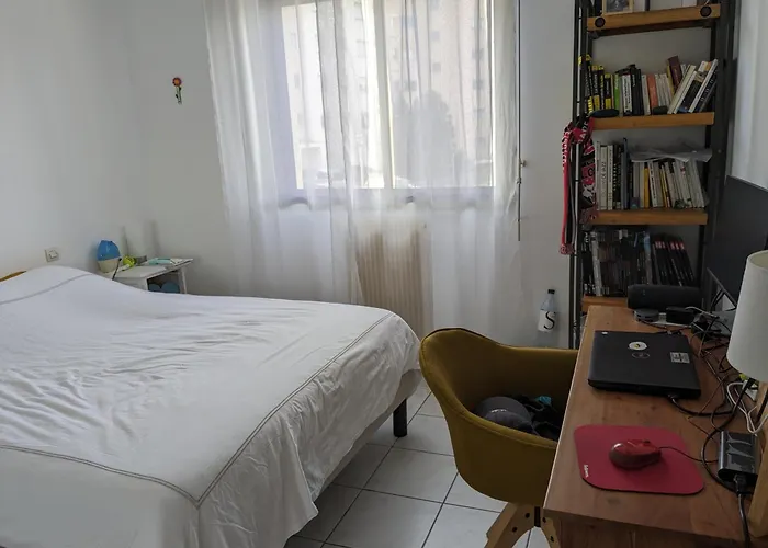 3 - 2 Salles De Bain - 6 Personnes *